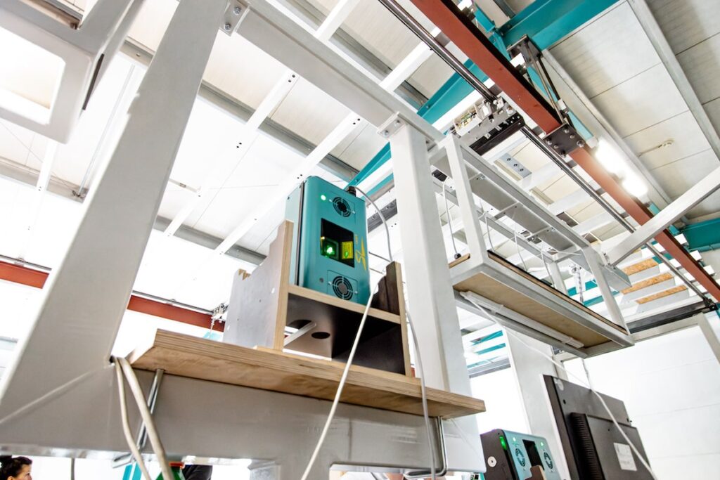 Mehr als 10000 installierte Geräte