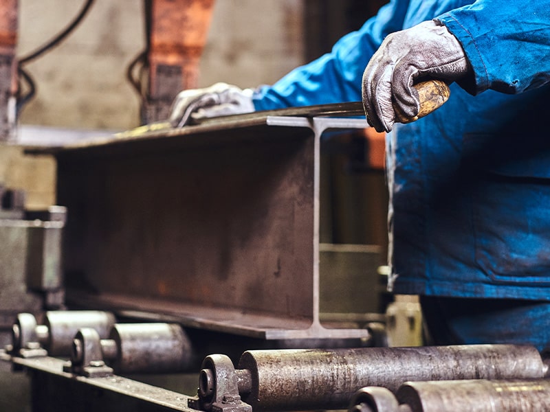 News Juni 2024 -Laserprojektoren in der Metallbearbeitung