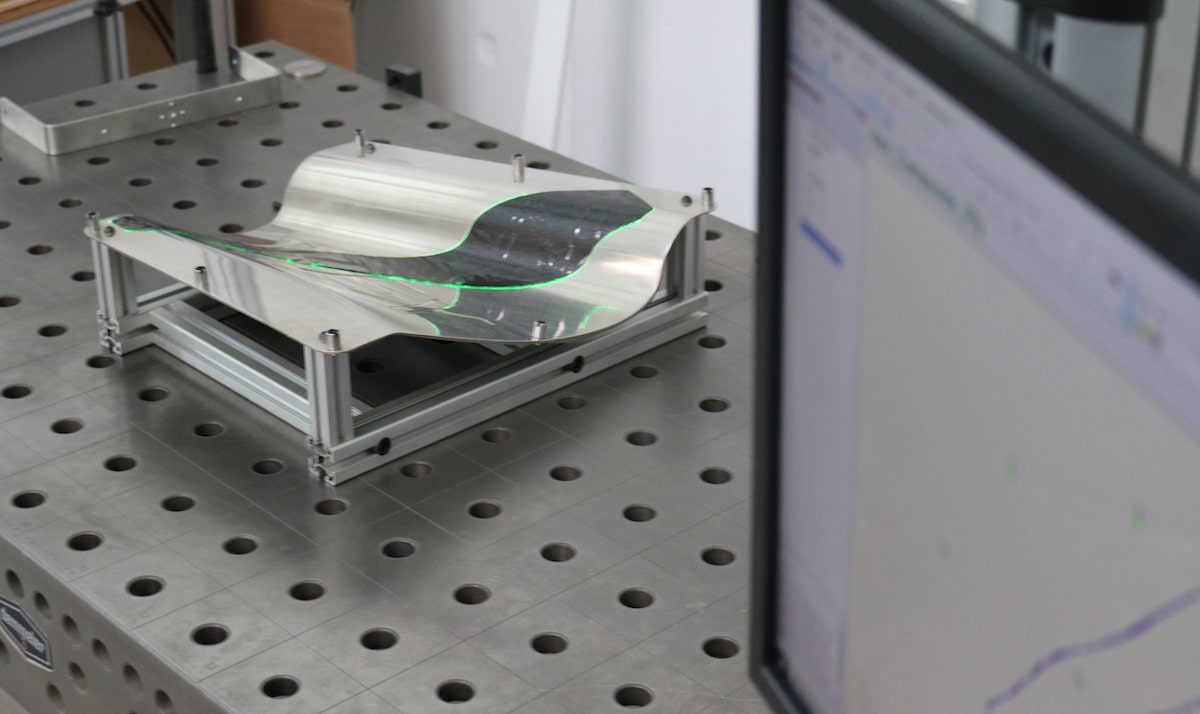 The SL3D program is used to project three-dimensional drawing data.